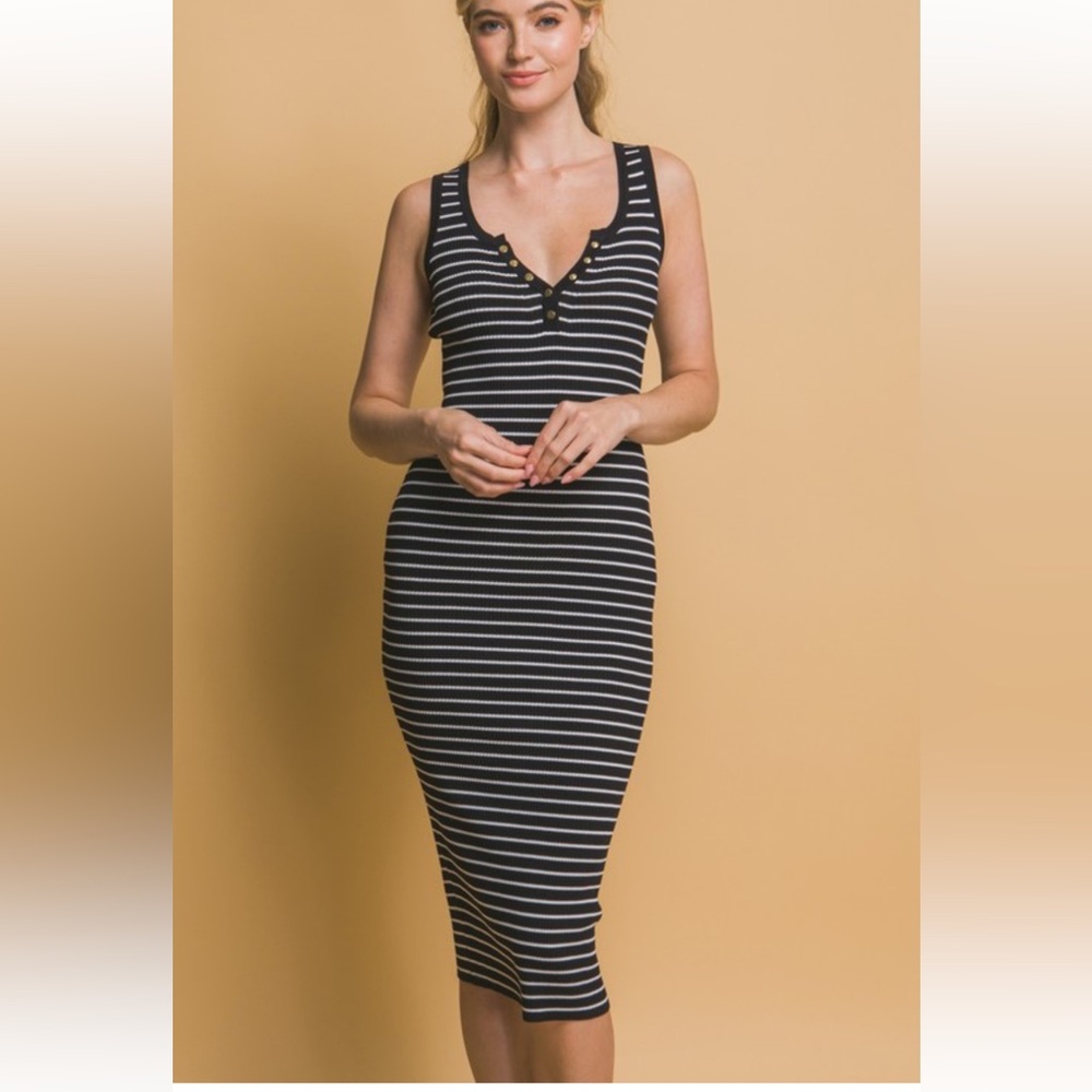 Love Tree Black & White Striped Ribbed Midi Dress